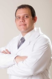 Dr. Julio César Jojot Martínez